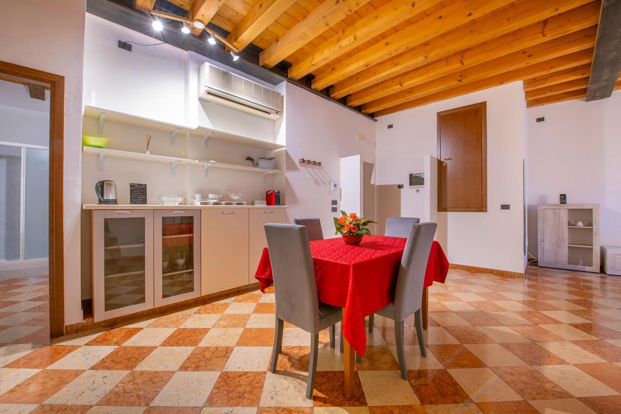 Arena Suite Mazzini Верона Экстерьер фото