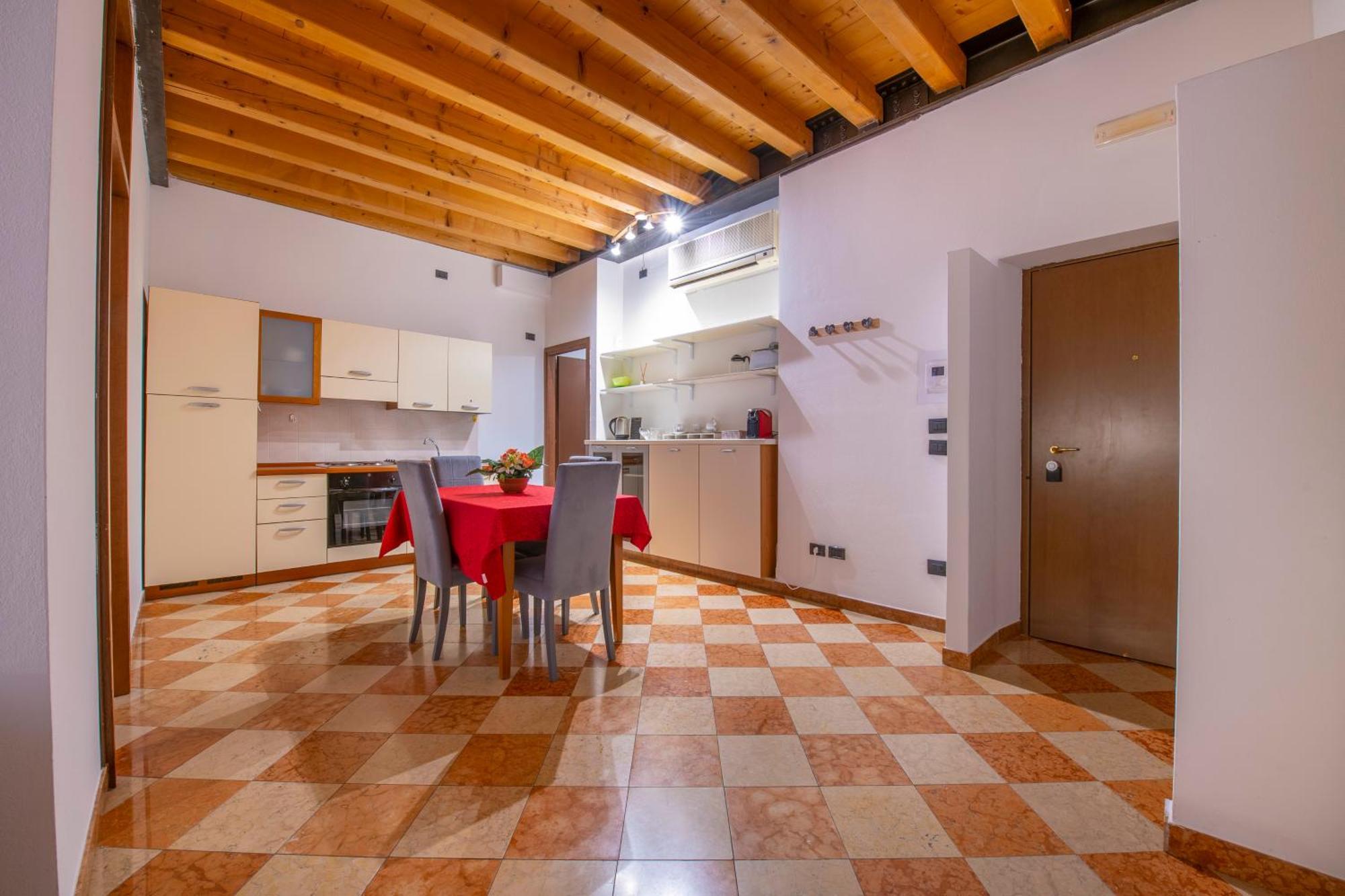 Arena Suite Mazzini Верона Экстерьер фото