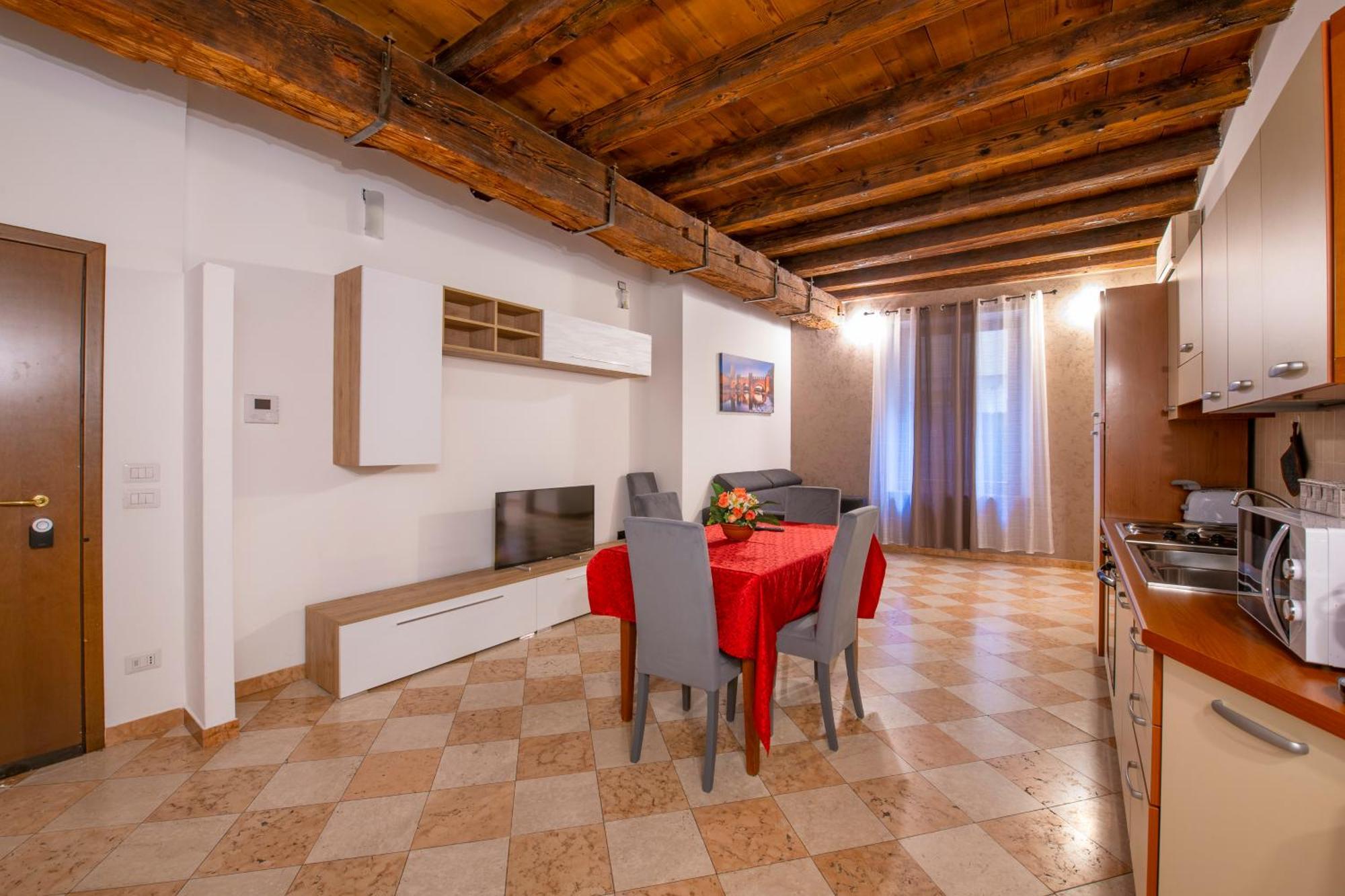 Arena Suite Mazzini Верона Экстерьер фото